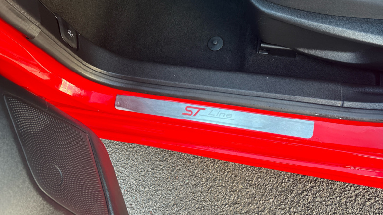 Ford Focus 1.0 EcoBoost 125 ST-Line 5dr Petrol Hatchback